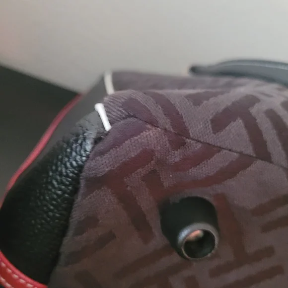 Tignanello Weekender travel Bag - Picture 9 of 14